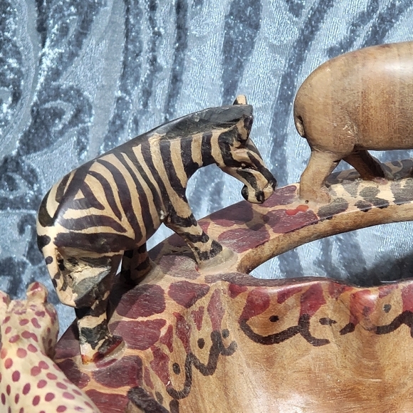 Handcarved Wooden Animal African Safari Bowl - Picture 6 of 10